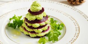mille-feuille de betteraves à l'avocat
