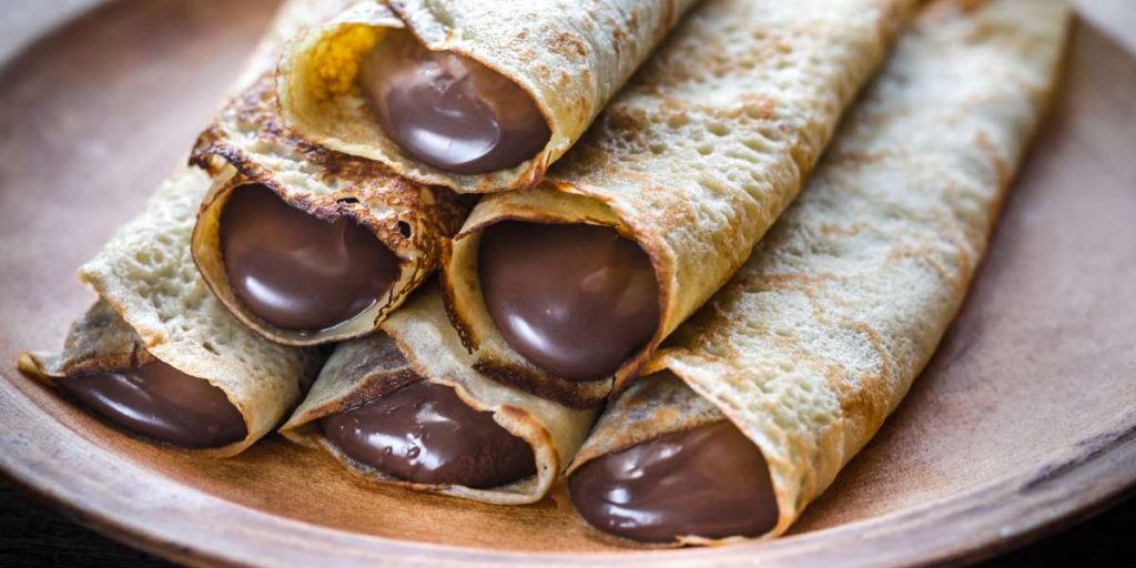 Makis de crepe à la mousse au chocolat