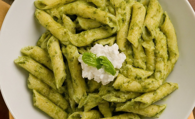 Recette Pâtes au pesto de radis et ricotta